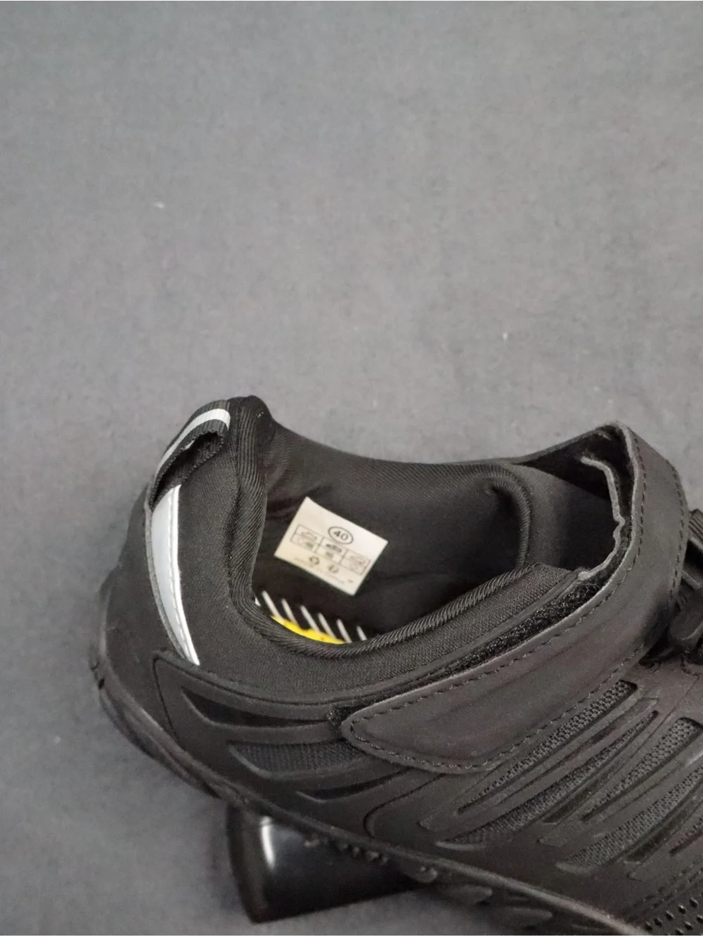 Mens Womens Barefoot Shoes Minimalist Trail Runner Wide Toe Box Black Sz 40 EU⁠